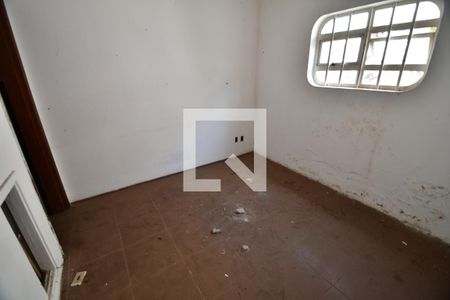 Casa à venda com 450m², 3 quartos e 4 vagasSala 3