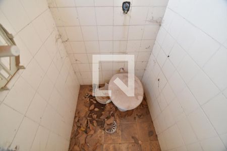 Casa à venda com 450m², 3 quartos e 4 vagasBanheiro de Serviço