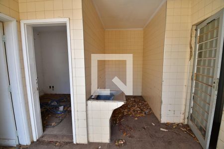 Casa à venda com 450m², 3 quartos e 4 vagasÁrea de Serviço