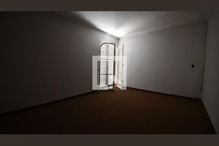 Casa à venda com 450m², 3 quartos e 4 vagasQuarto 2 - Suíte