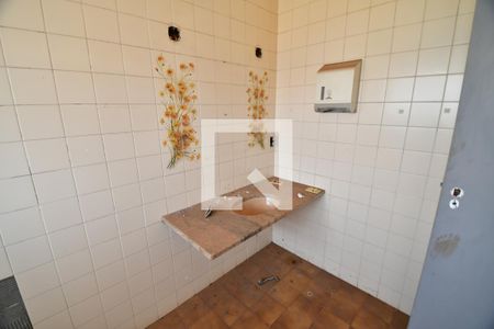 Casa à venda com 450m², 3 quartos e 4 vagasBanheiro Suíte 1