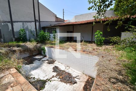 Casa à venda com 450m², 3 quartos e 4 vagasPiscina