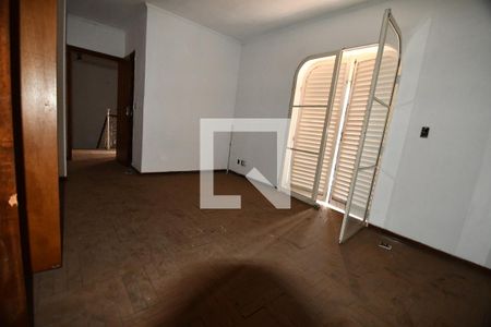Casa à venda com 450m², 3 quartos e 4 vagasQuarto 1 - Suíte