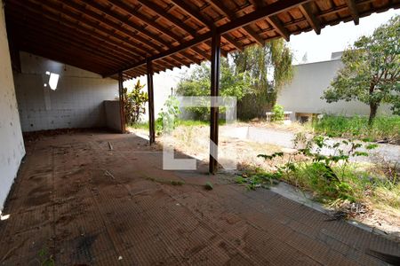 Casa à venda com 450m², 3 quartos e 4 vagasVaranda