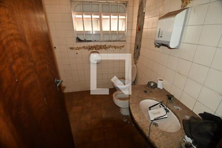 Casa à venda com 450m², 3 quartos e 4 vagasBanheiro Suíte 3