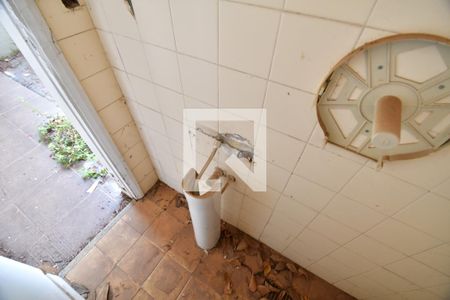 Casa à venda com 450m², 3 quartos e 4 vagasBanheiro de Serviço