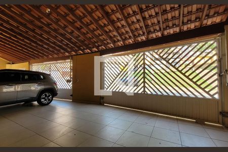 Casa à venda com 300m², 4 quartos e 5 vagasGaragem