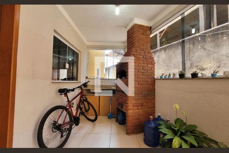 Casa à venda com 300m², 4 quartos e 5 vagasChurrasqueira