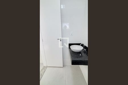 Apartamento à venda com 60m², 2 quartos e 1 vaga Apartamento à venda com 60m², 2 quartos e 1 vagaBanheiro da Suite