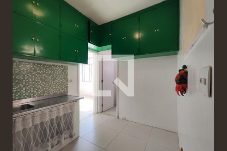 Apartamento à venda com 60m², 2 quartos e sem vaga Apartamento à venda com 60m², 2 quartos e sem vagaCozinha