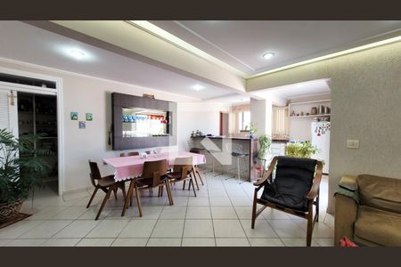 Apartamento à venda com 150m², 3 quartos e 3 vagasCopa