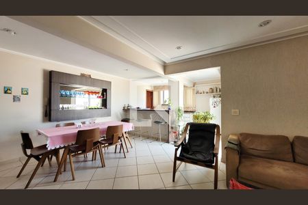 Apartamento à venda com 150m², 3 quartos e 3 vagasCopa