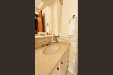 Apartamento à venda com 150m², 3 quartos e 3 vagasBanheiro Social