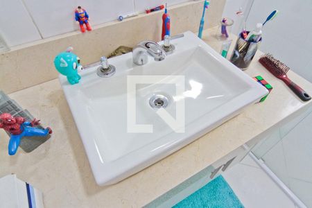 Casa à venda com 165m², 3 quartos e 4 vagas Casa à venda com 165m², 3 quartos e 4 vagasBanheiro da Suíte 2