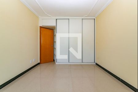 Apartamento à venda com 120m², 3 quartos e 2 vagasQuarto 2