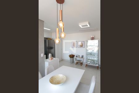 Apartamento à venda com 70m², 3 quartos e 2 vagasCopa