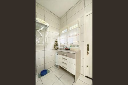 Casa à venda com 173m², 3 quartos e 1 vagaÁrea de Serviço