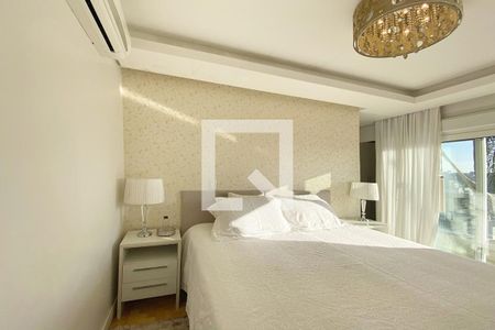 Casa à venda com 168m², 3 quartos e 2 vagasSuíte