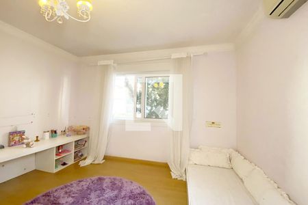 Casa à venda com 168m², 3 quartos e 2 vagasQuarto