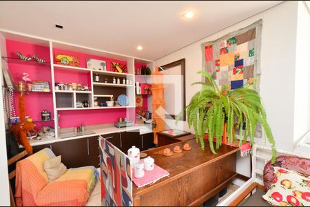 Apartamento à venda com 200m², 3 quartos e 2 vagasCobertura/ sala