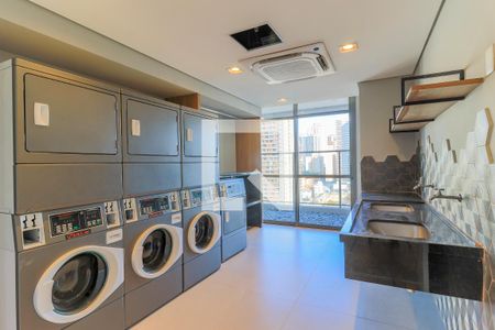 Studio à venda com 35m², 1 quarto e 1 vaga Studio à venda com 35m², 1 quarto e 1 vagaÁrea comum - Lavanderia