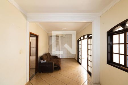 Sala de casa de condomínio para alugar com 5 quartos, 280m² em Campo Grande, Rio de Janeiro