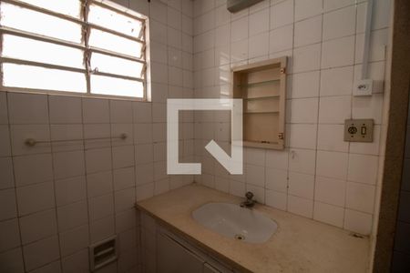 Casa à venda com 169m², 3 quartos e 2 vagas Casa à venda com 169m², 3 quartos e 2 vagasBanheiro 1