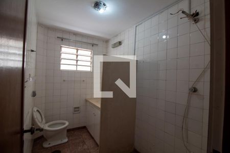 Casa à venda com 169m², 3 quartos e 2 vagas Casa à venda com 169m², 3 quartos e 2 vagasBanheiro 1