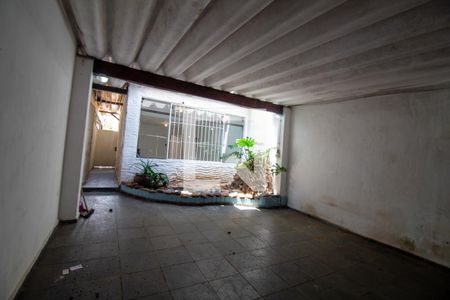 Casa à venda com 169m², 3 quartos e 2 vagas Casa à venda com 169m², 3 quartos e 2 vagasGaragem