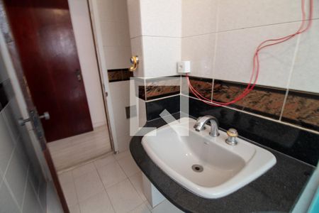 Casa à venda com 169m², 3 quartos e 2 vagas Casa à venda com 169m², 3 quartos e 2 vagasBanheiro da Suíte