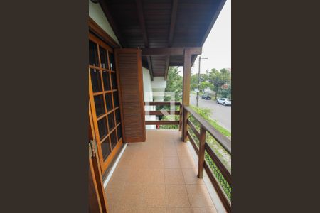 Casa para alugar com 320m², 4 quartos e 4 vagasSacada da Sala 3