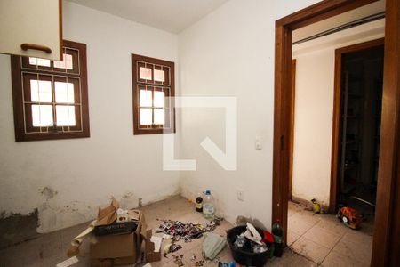 Casa para alugar com 320m², 4 quartos e 4 vagasEscritório