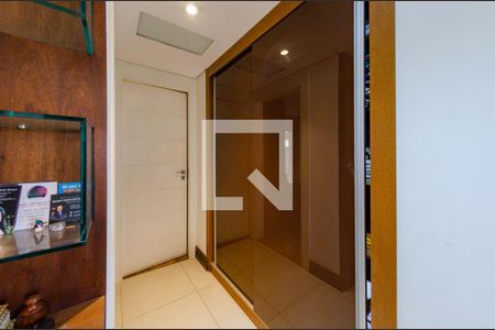Apartamento à venda com 165m², 2 quartos e 3 vagas Apartamento à venda com 165m², 2 quartos e 3 vagasCorredor