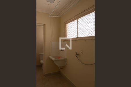 Apartamento à venda com 122m², 3 quartos e 1 vaga Apartamento à venda com 122m², 3 quartos e 1 vagaÁREA DE SERVIÇO