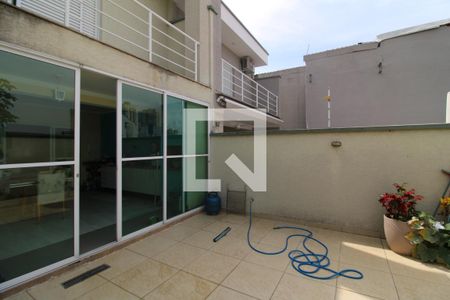 Casa à venda com 244m², 3 quartos e 4 vagasÁrea de Serviço