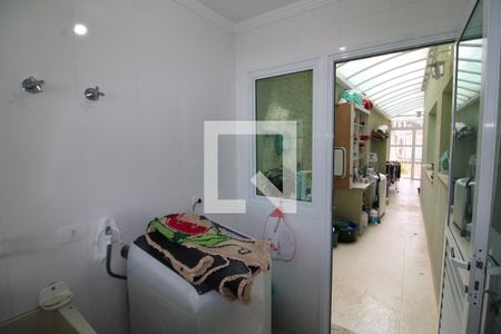 Casa à venda com 244m², 3 quartos e 4 vagasÁrea de Serviço