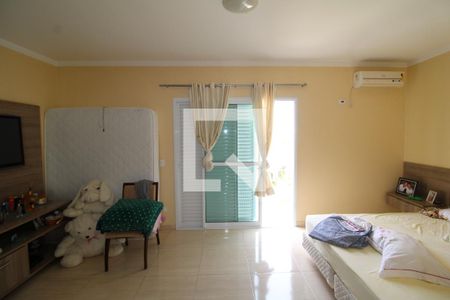 Casa à venda com 244m², 3 quartos e 4 vagasQuarto 2