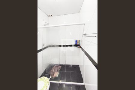 Casa à venda com 165m², 3 quartos e 1 vaga Casa à venda com 165m², 3 quartos e 1 vagaBanheiro