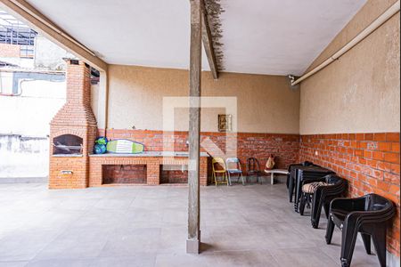 Casa à venda com 500m², 2 quartos e 4 vagas Casa à venda com 500m², 2 quartos e 4 vagasQuintal e churrasqueira