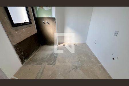 Apartamento à venda com 104m², 2 quartos e 1 vaga Apartamento à venda com 104m², 2 quartos e 1 vagaBanheiro da Suíte 2