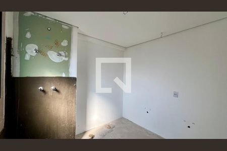 Apartamento à venda com 104m², 2 quartos e 1 vaga Apartamento à venda com 104m², 2 quartos e 1 vagaBanheiro da Suíte 2