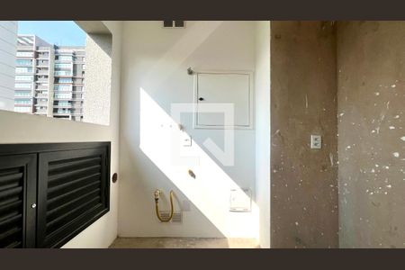 Apartamento à venda com 104m², 2 quartos e 1 vaga Apartamento à venda com 104m², 2 quartos e 1 vagaÁrea de Serviço