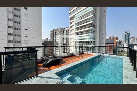 Apartamento à venda com 104m², 2 quartos e 1 vaga Apartamento à venda com 104m², 2 quartos e 1 vagaPiscina