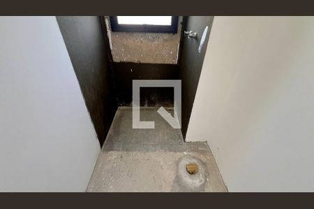 Apartamento à venda com 104m², 2 quartos e 1 vaga Apartamento à venda com 104m², 2 quartos e 1 vagaBanheiro da Suíte