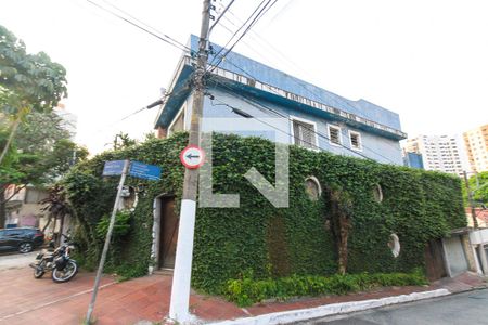 Casa à venda com 200m², 4 quartos e 4 vagasFachada
