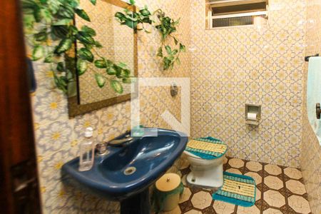 Casa à venda com 200m², 4 quartos e 4 vagasBanheiro da Suite 02