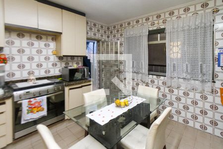 Casa à venda com 200m², 4 quartos e 4 vagasCozinha