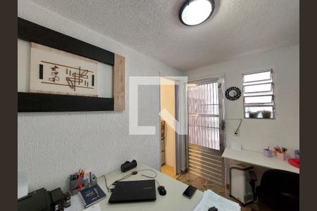 Casa à venda com 255m², 3 quartos e 8 vagas Casa à venda com 255m², 3 quartos e 8 vagasEscritório 2