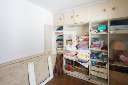 Casa à venda com 210m², 5 quartos e 2 vagasQuarto 2