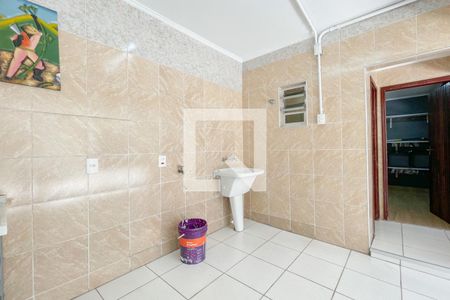 Casa para alugar com 320m², 5 quartos e 4 vagas Casa para alugar com 320m², 5 quartos e 4 vagasÁrea de Serviço